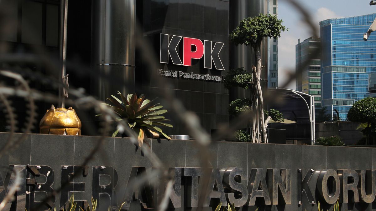 KPK Convoque Le Directeur Général De PT Kings Property Sutikno En Tant Que Suspect