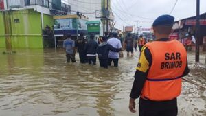 Banjir Rendam Pekanbaru, Kemacetan Tak Terhindarkan