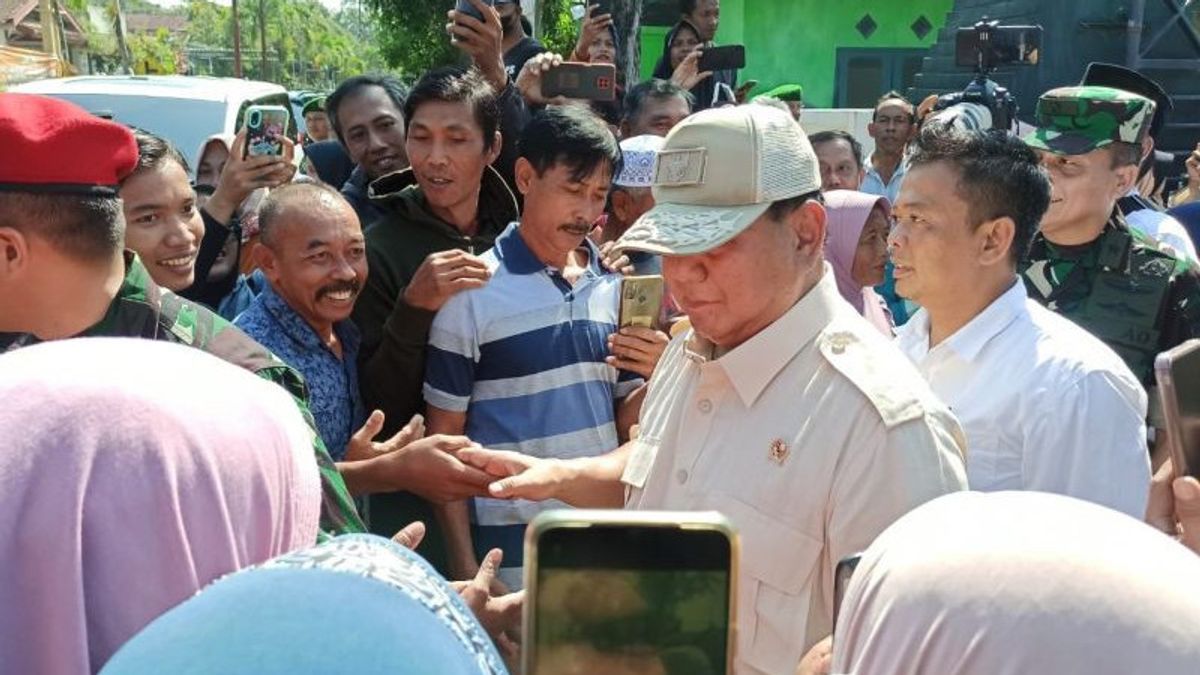 Defense Minister Prabowo Shares 153 Babinsa Operational Trail Motors In Pacitan