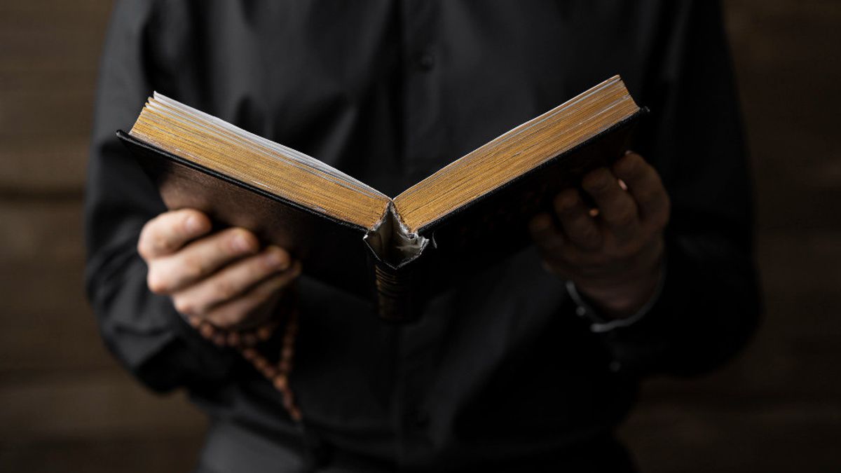 أدب فوق العلم، إليك القصد والمعنى