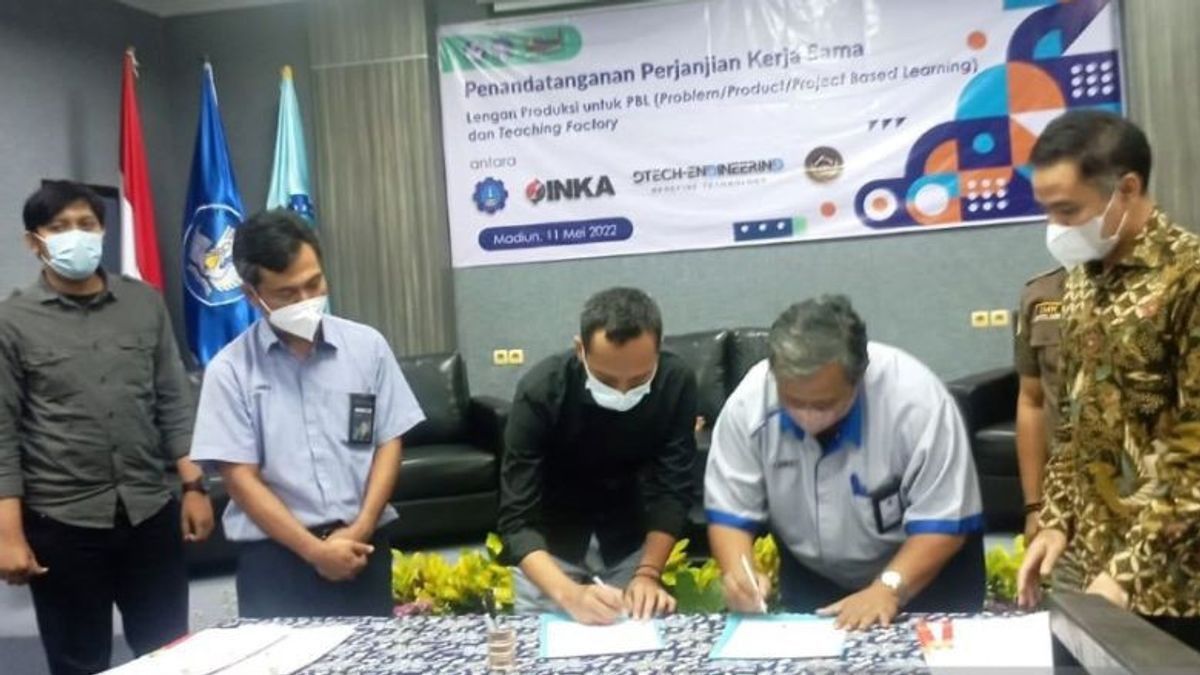 INKA Ajak SMK PGRI 1 Mejayan Madiun untuk Produksi 500 Kursi Kereta Eksekutif Senilai Rp5 Miliar
