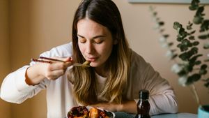 Kenali Manfaat Mindful Eating bagi Kesehatan Fisik dan Mental