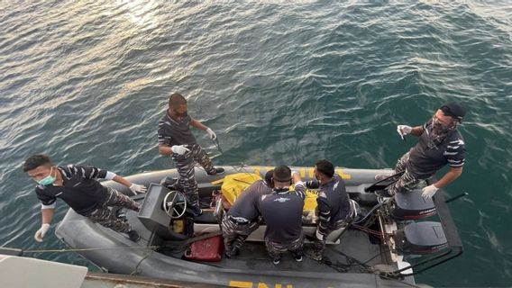 Indonesian Navy Finds Body Of Suspected PMI At The Indonesia-Malaysia Border