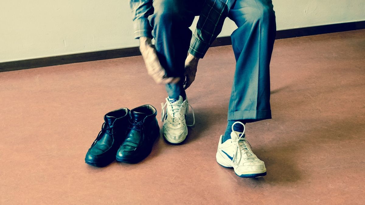 For Sweaty Feet, Choose These 5 Types Of Men's Shoes