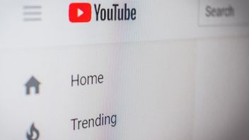 All Content Creators Can Use YouTube's Livestream Caption Feature In 12 Languages