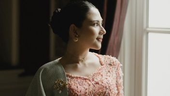 جاكرتا - 7 صور جميلة لجيسيكا ميلا جلالاني احتفالا لمدة سبعة أشهر بتقليد باتاك