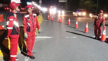 Polisi Tutup Contraflow Tol Jagarawi Arah Jakarta