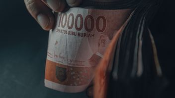 20分以内に、ルピアは1米ドルあたり14,500ルピアから14,700ルピアに下落しました。