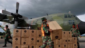 TNI Commander Orders To Send Medical Devices Aid To Tzu Chi Buddhist Foundation To Sumatra