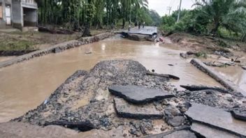 Banjir Aceh, Jalan Lintas Provinsi di Nagan Raya Terputus
