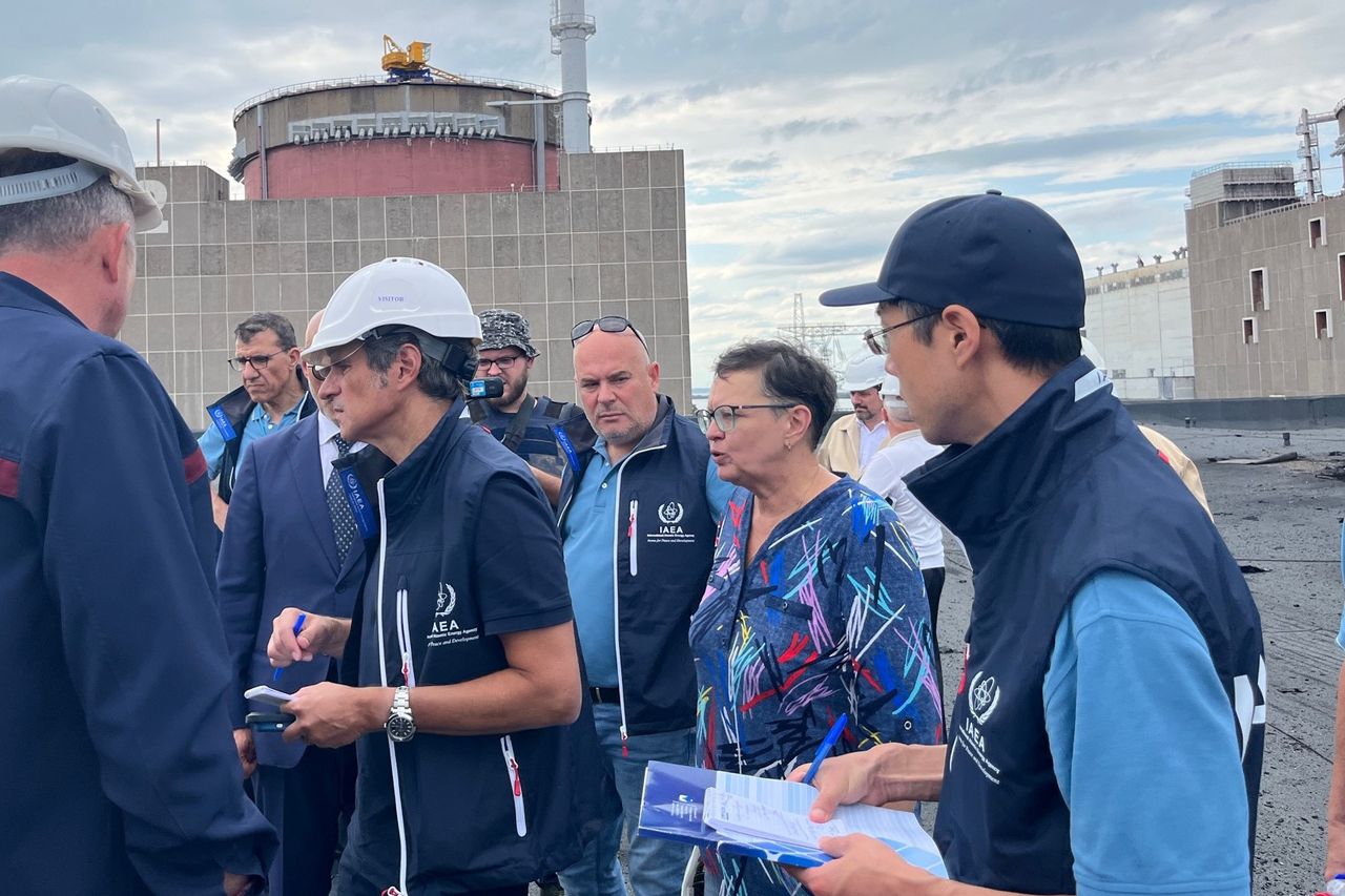 IAEAは、ザポリージャ原子力発電所に地雷の兆候はないと述べ、より広範なアクセスが必要であると述べた。