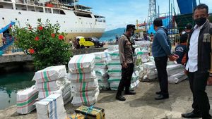 Polisi Gagalkan pengiriman 5.136 Liter Minyak Goreng Ilegal Delapan Orang Ditangkap