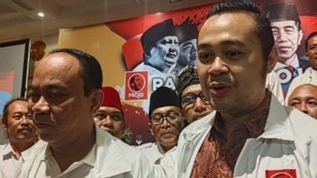 Jokowi Asks Volunteers Who Police Butet Kertaredjasa To Withdraw Reports: Don't Make It Crowded