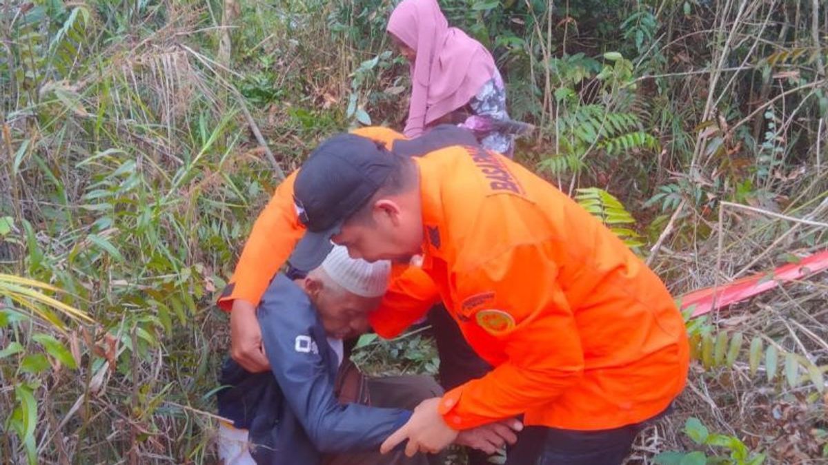 Des couples âgés perdues dans la forêt Nanga-nanga Kendari ont été trouvés survécus, retournés dans leurs familles