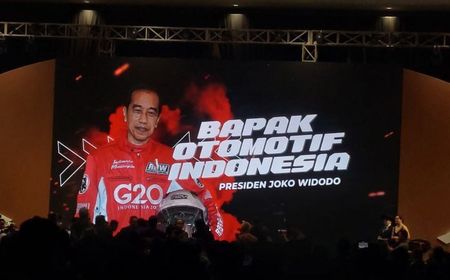 Presiden Jokowi Dinobatkan Jadi Bapak Otomotif Indonesia