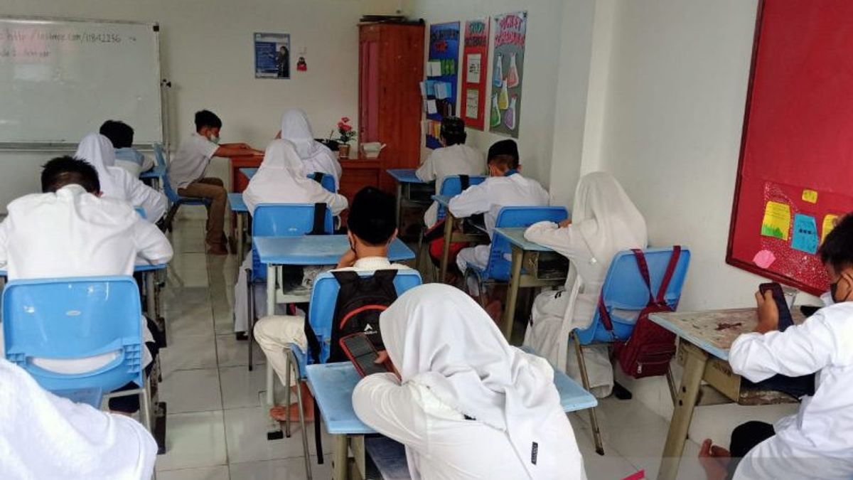 Berita Makassar Terkini: Disdik Makassar Tentukan Titik Koordinat Sekolah untuk PPDB 2022