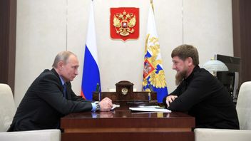 After Studying, Volunteers Sent To Ukraine Battlefield: Chechen Leader Praises Russian Special Forces University