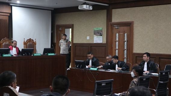 Bantah Kerugian Negara di Dugaan Korupsi BTS Rp8 T, Pengacara Johnny Plate Beralasan Proyek Masih Berjalan