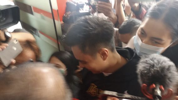 Again Examined, Baim Wong And Paula Came To The South Jakarta Police