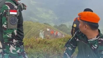 جيش التحرير الوطني يرسل طائرات هليكوبتر بعد سقوط طائرة ATR 42-500