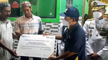 Asabri Berikan Santunan kepada Ahli Waris Praka Marinir Anumerta Dwi Miftachul yang Gugur dalam Baku Tembak dengan KSB Papua