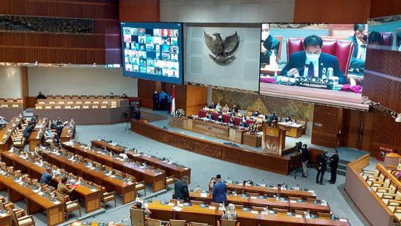 Masyarakat yang Tak Puas UU Cipta Kerja Diminta Ajukan Uji Materi, Pakar Hukum: Presiden Menjebak Publik