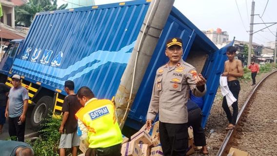 Imbas Truk Terguling di Jaksel, Perjalanan KRL Rute Rangkas Bitung-Tanah Abang Terhenti