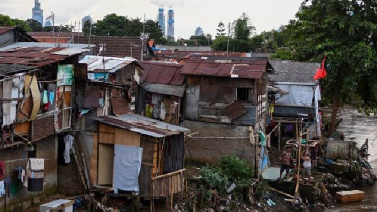 好消息是，加里曼丹中部的贫困人口下降到总人口的5.22%