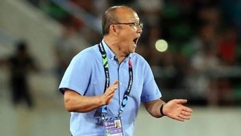 在越南对阵印度尼西亚国家队的第二回合之前，朴亨锡向申泰勇大声影射
