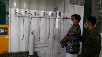 デンパサールバリ島のインドネシア福音改革教会は、無料の医療酸素チューブ充填を開きます