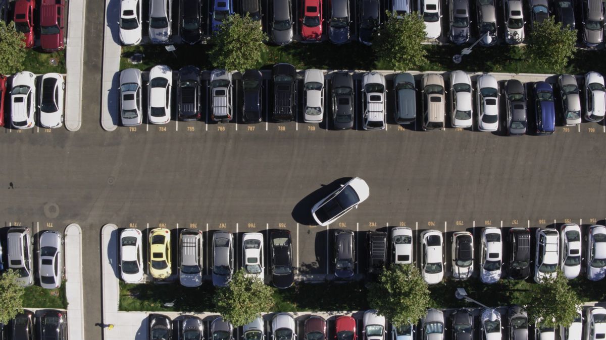 Xpeng Boss Admits Tesla's Autonomous Driving Feature Is Now Better