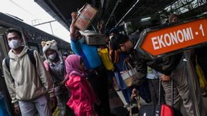 Pemudik Tiba di Jakarta Diperkirakan Capai 44.000 Orang, Terbanyak Turun di Stasiun Pasar Senen