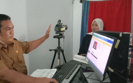 1.573 Orang Pemilih Pemula di Mukomuko Belum Rekam KTP Elektronik, Disdukcapil Lakukan 'Jemput Bola' Hingga ke Desa