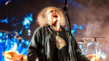 Kejutan dari Robert Smith: The Cure Diam-diam Rampungkan 13 Lagu Baru