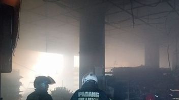 Aciak Mart di Padang Terbakar, Kerugian Ditaksir Capai Rp3 Miliar