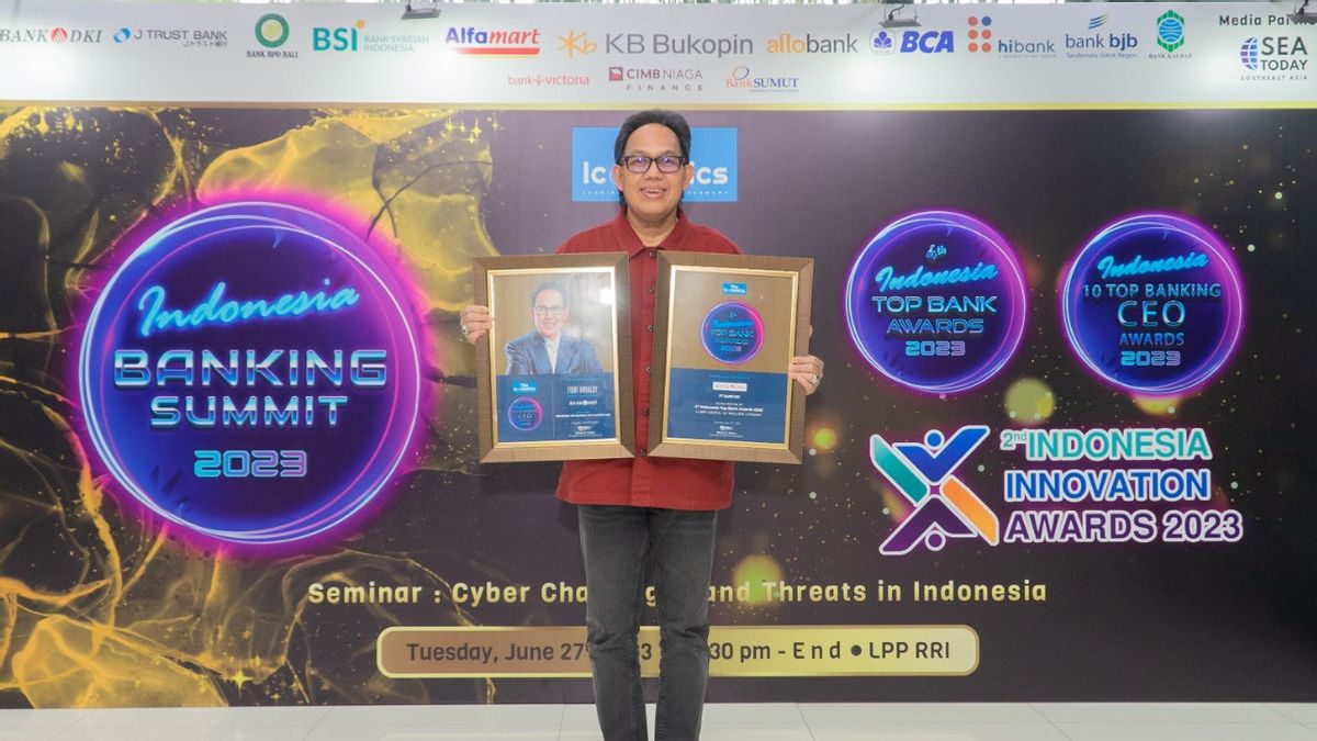 Gemilang Performance, Bank DKI Wins Indonesia Top Bank Awards 2023 And Top Banking CEO 2023