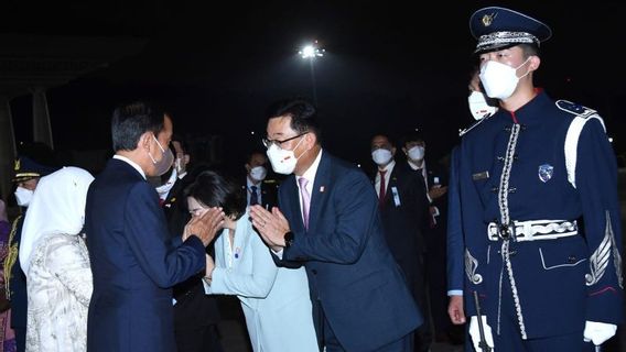 Presiden Jokowi Pulang ke Tanah Air Usai Kunjungan 3 Negara