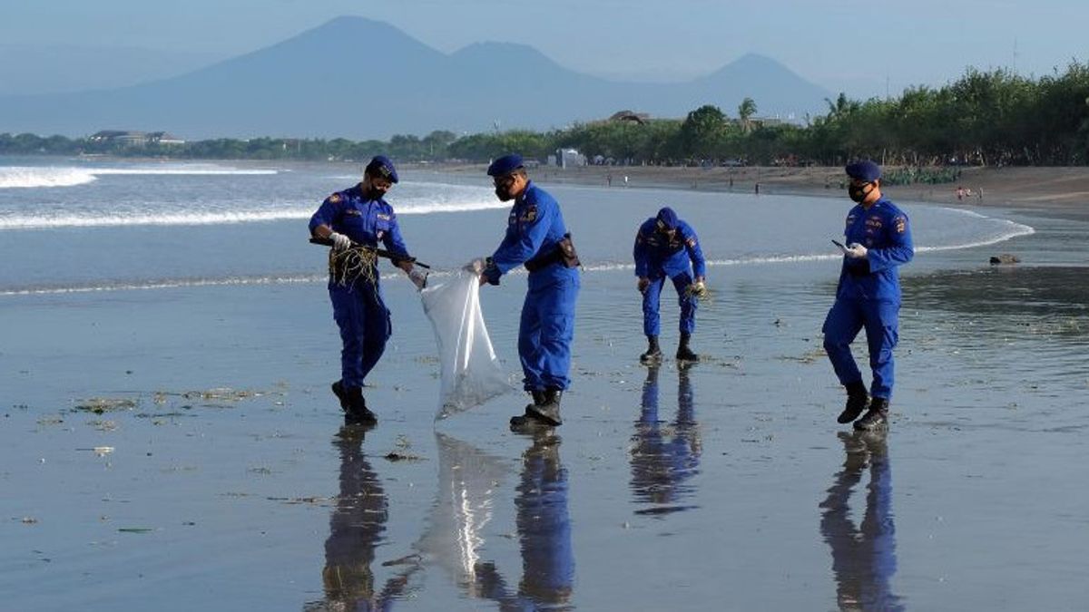 The G20 Summit For Indonesia's Evidence Handling Marine Waste