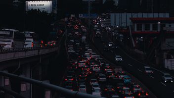 Anies Baswedan Shows Jakarta Congestion Declines, But Observers Say It's Because Of The Pandemic