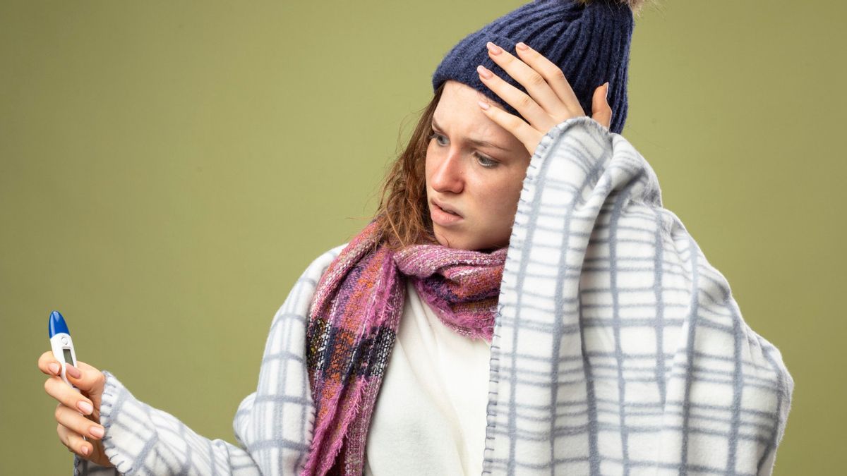 5 Safe Ways To Deal With Fever, Is It Really A Warm Or Cold Compress?