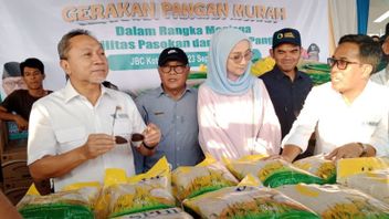The Minister Of Trade Ensures That The Supply Of Rice In Jambi With A Cheap Food Movement