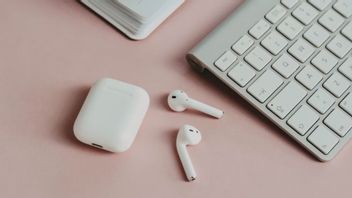Here's How To Connect AirPods To Windows Laptops