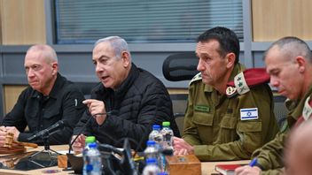 Israeli Military Explains Plans To Evacuate Civilians In Rafah To War Cabinet