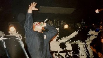 Clown Slipknot صريح في الدفاع عن استخدام الذكاء الاصطناعي في عملية الموسيقى الإبداعية