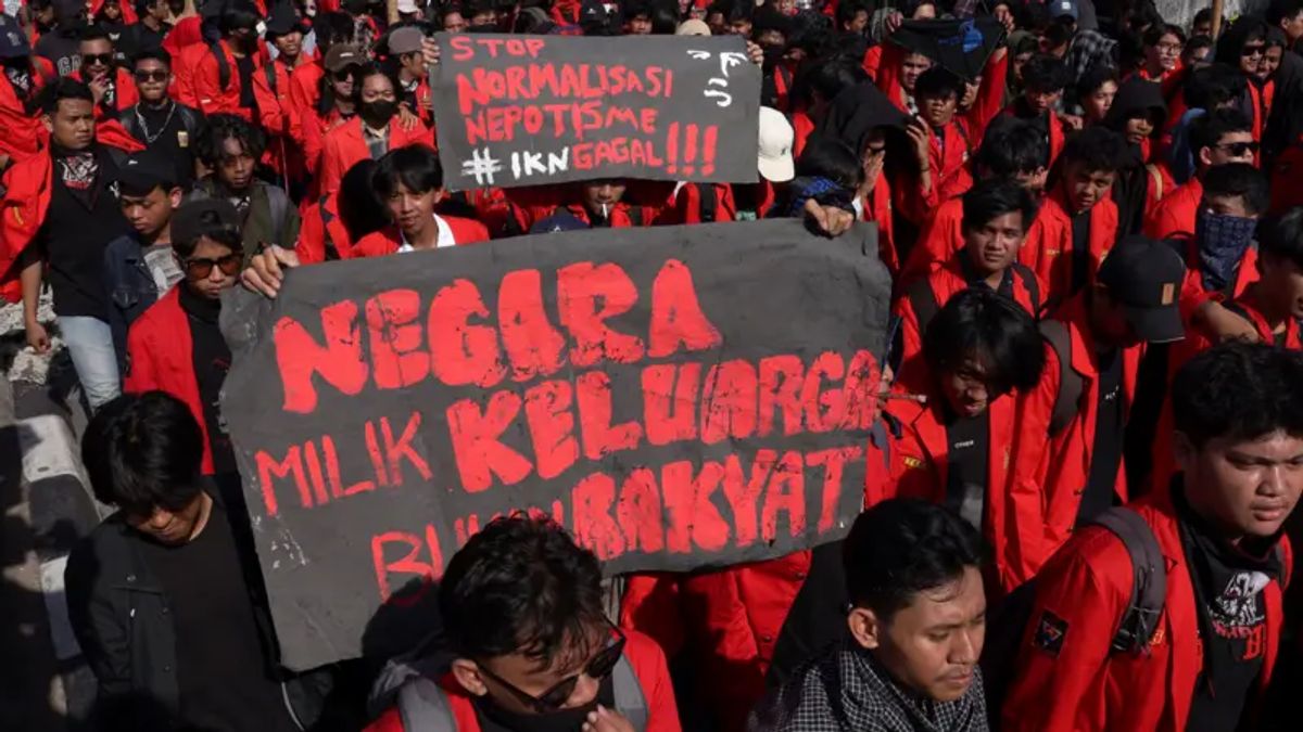 Political Flashback 2024: When Indonesian Democracy Starts Obstacles