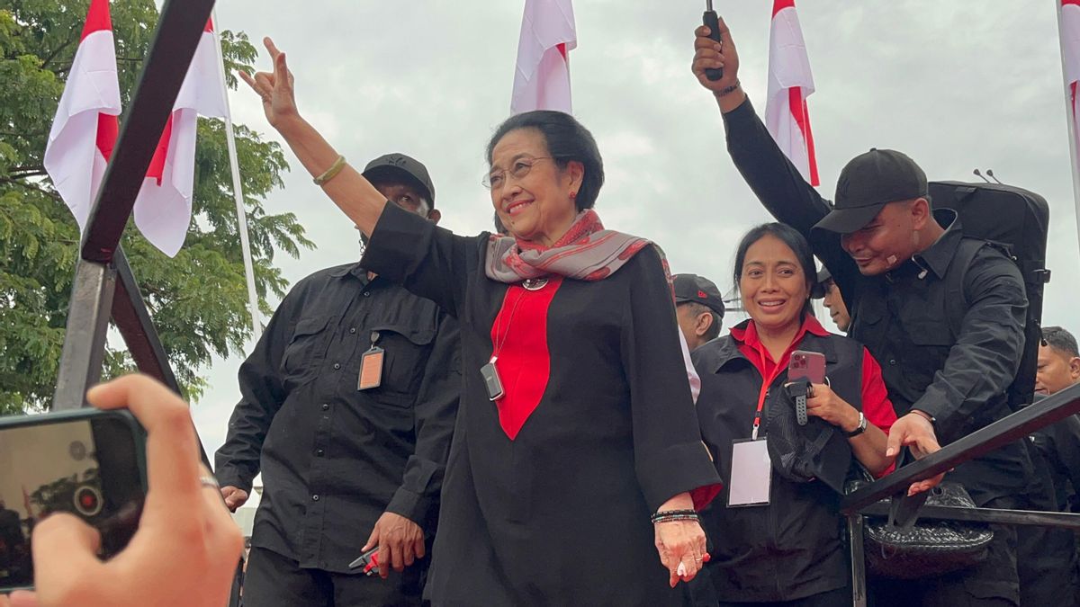 Digandeng Pramono Anung, Megawati Soekarnoputri Turun Gunung di Banyuwangi Kampanyekan Ganjar-Mahfud