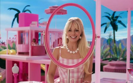 Margot Robbie Raup 767 Miliar dari Suksesnya Film Barbie