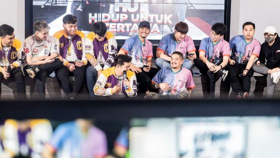 Good Game Well Played: Esports As A Commodity Of The Tourism And Creative Economy Sector In Indonesia