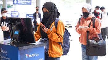 Apakan Naik Kereta Api Masih Wajib Pakai Masker? Berikut Penjelasan PT KAI