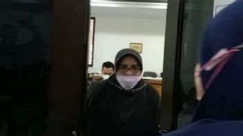 KPK Periksa Istri Mantan Gubernur Jambi Fachrori Umar
